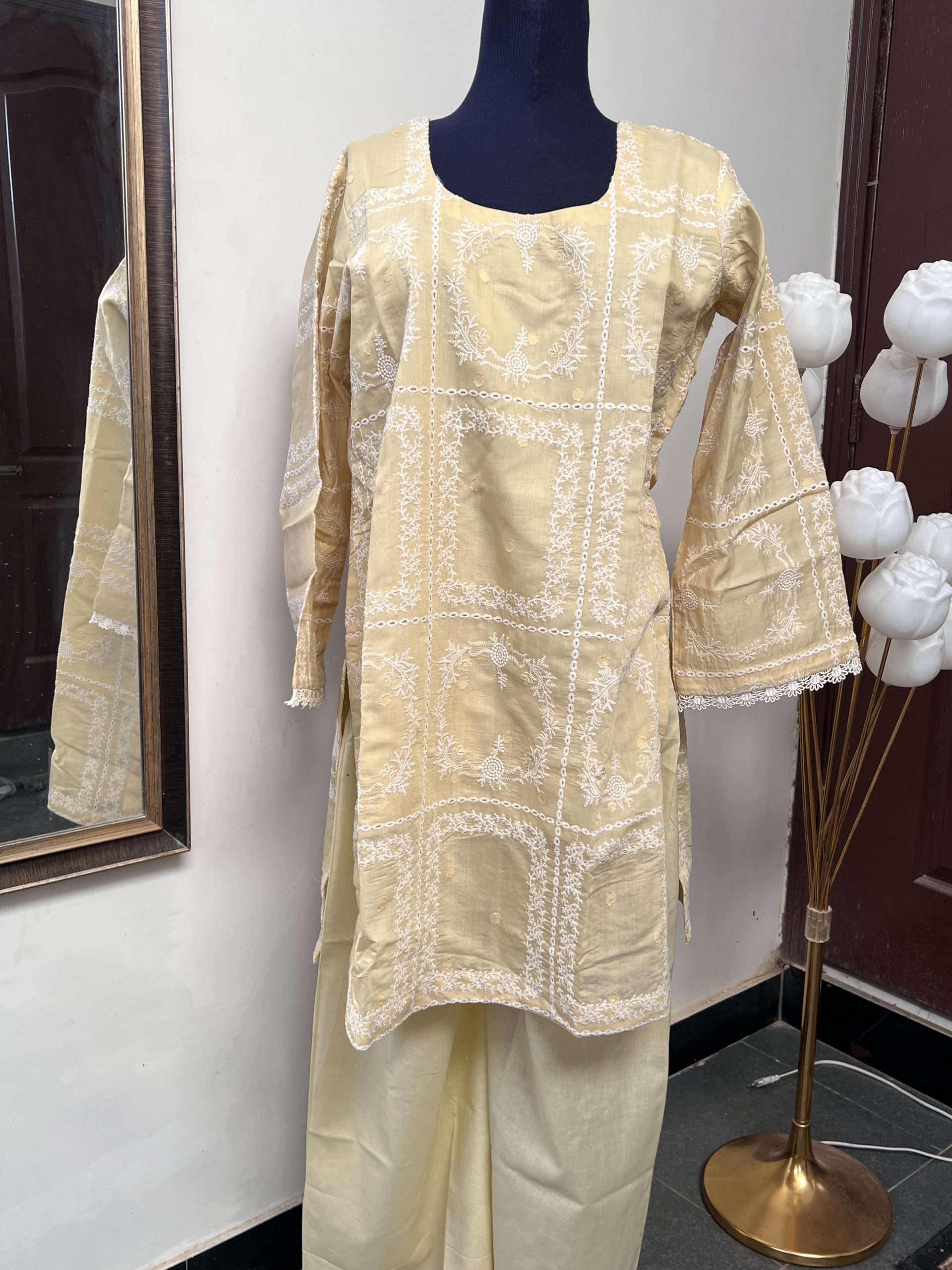 1000310394 2-piece chicken kari outfit - Image 1